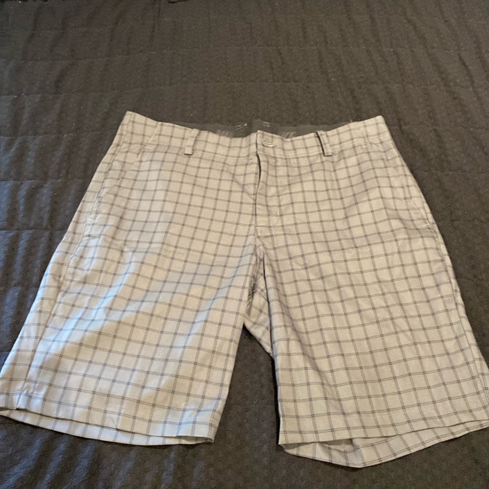 Nike plaid shorts never worn